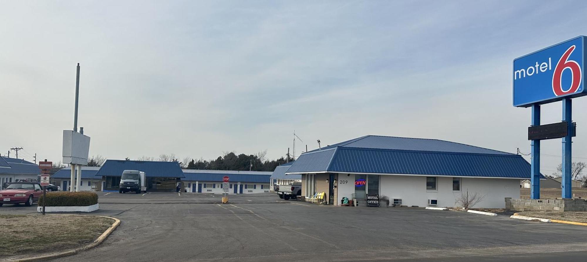 Motel 6 Sullivan Mo ภายนอก รูปภาพ